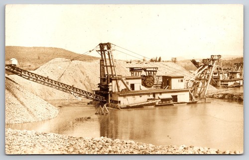 Yuba river gold - yuba, dredge